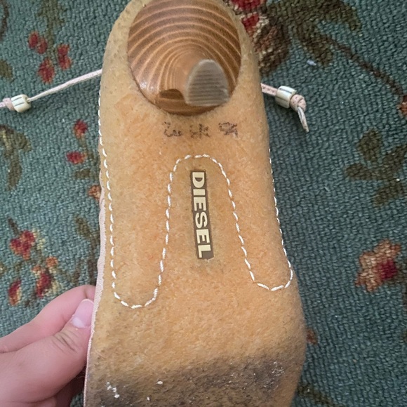 Diesel pumps in excellent condition. - Picture 5 of 5